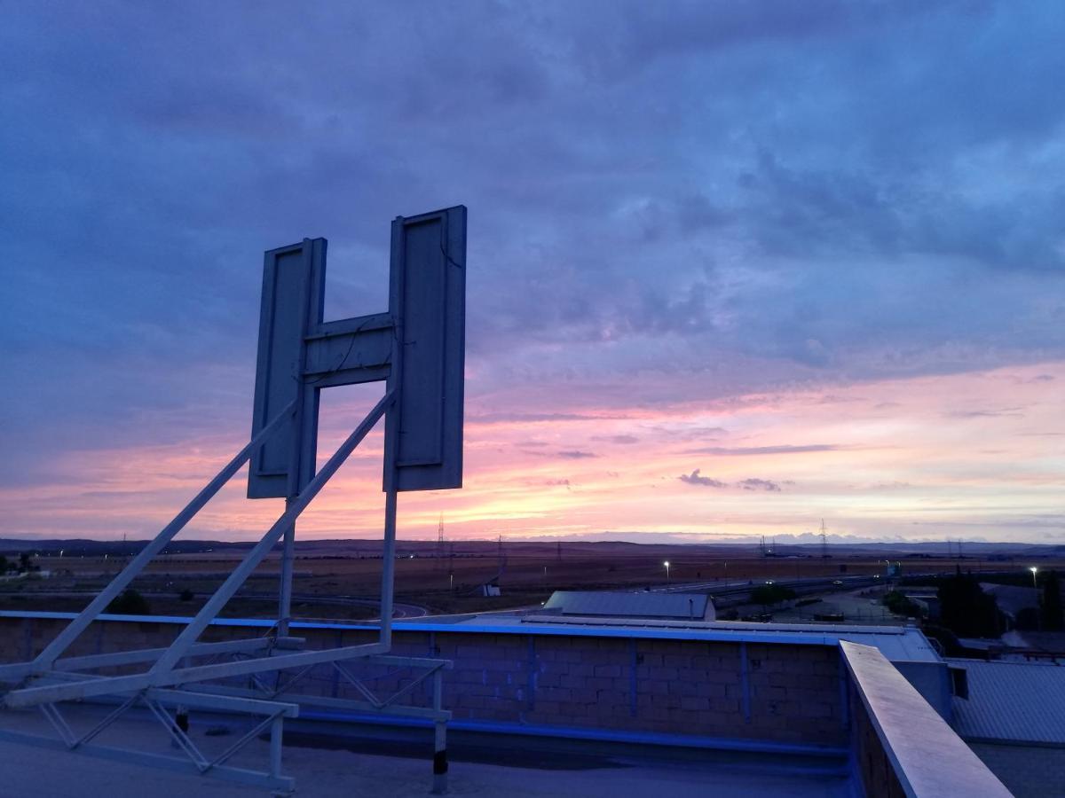 Norte Hotel Villanueva de Gállego Екстериор снимка